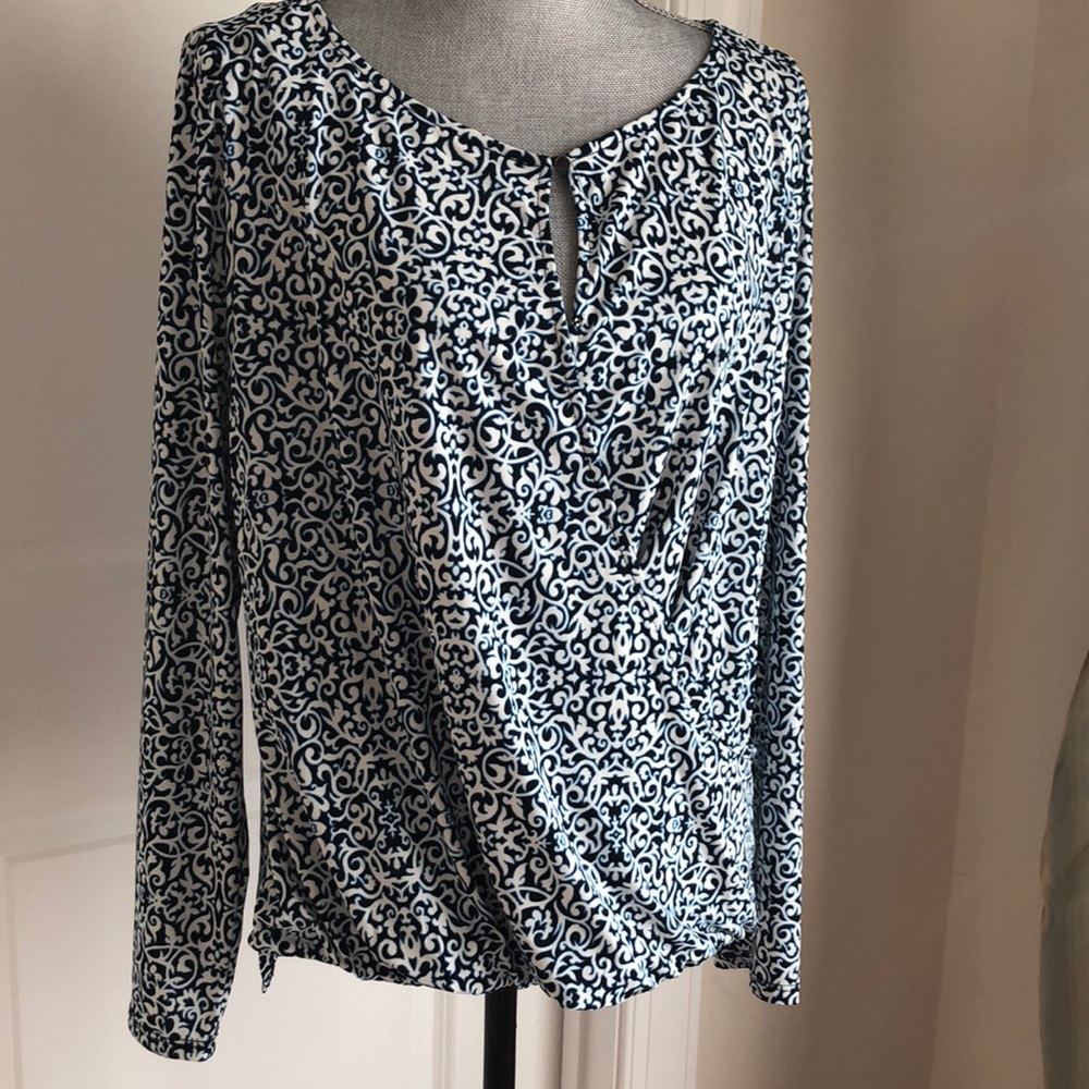Elegant & easy blue patterned blouse